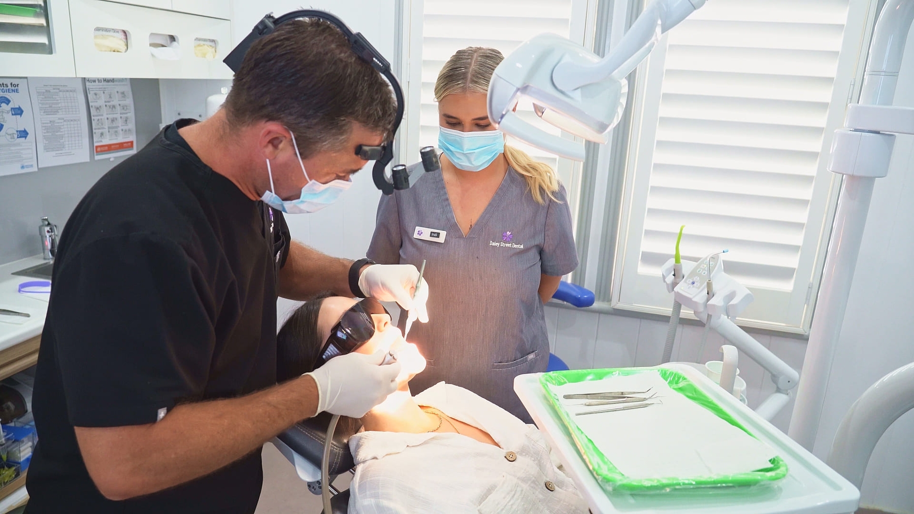 patient in pain holding jaw | emergency dentist alstonville